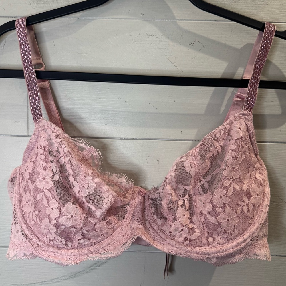 Victoria’s Secret | Dream Angles Push Up Without Padding Elegant Lace Pink Bra